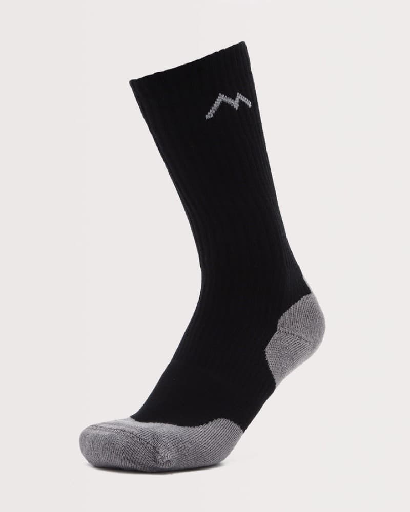 Double-layer walking socks, built against blisters