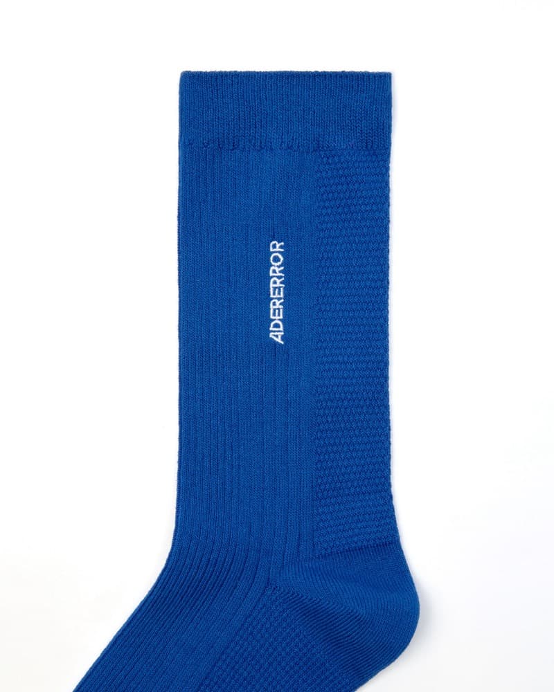 Three textures in one crew sock 3