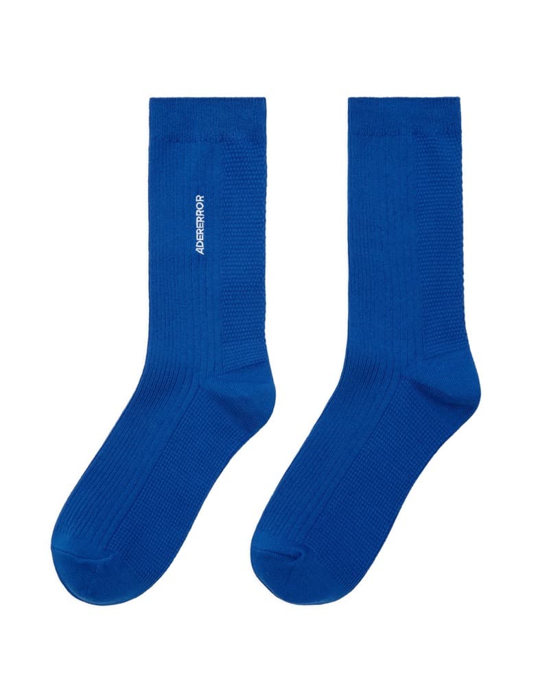Three textures in one crew sock 4